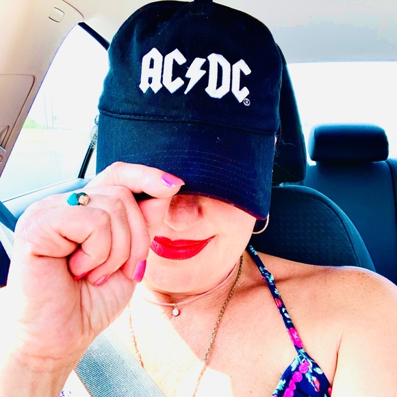 Meet your Posher, Tina - Picture 8 of 16